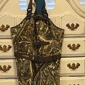 NEVER WORN Women's Lacrosse Estuary Realtree Max-5 Waders. 1200 G. Size 8